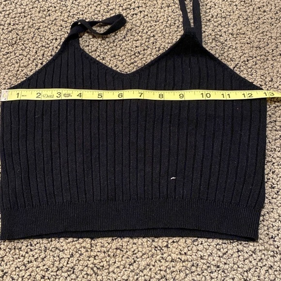 NWOT Black Ribbed Cropped Tank Top Size Small - Picture 7 of 10